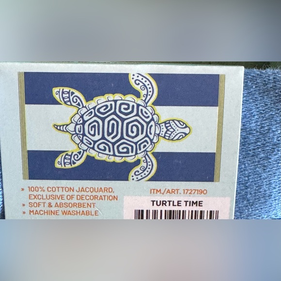 Oversized Beach Towel  (Turtle print )40” X 72” - Picture 2 of 4